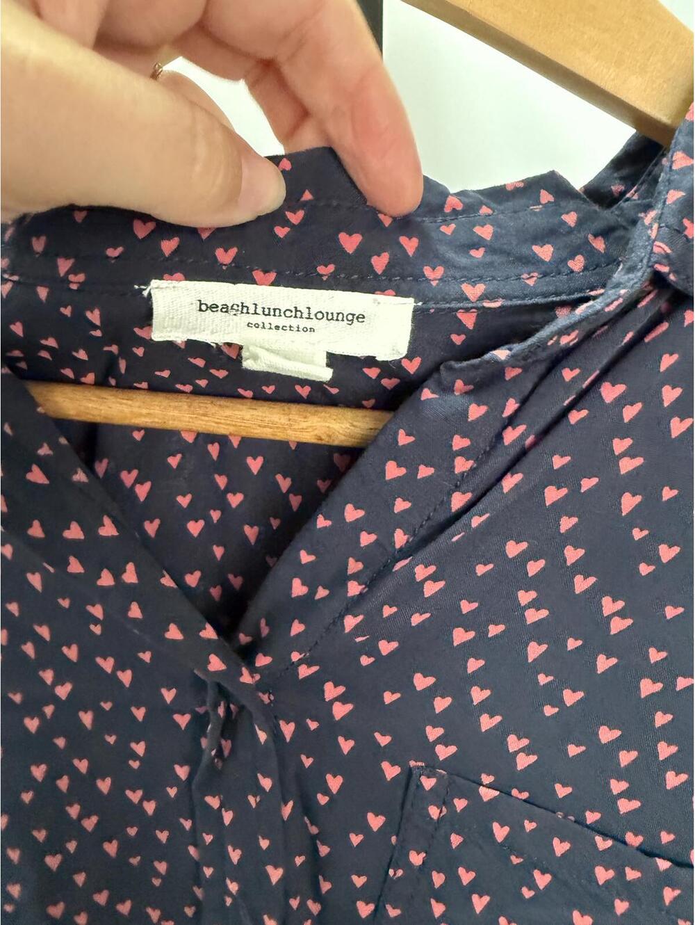 beachlunchlounge Women's Navy Blue Long Sleeve Blouse with Red Heart Pattern M - Picture 4 of 6